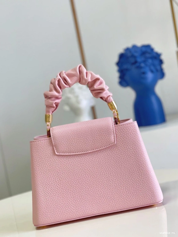 WIS LOUIS VUITTON BB CAPUCINES 0823